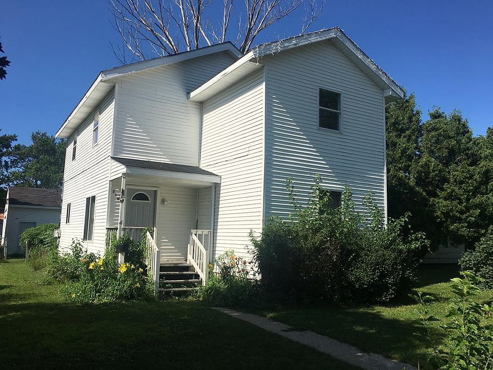 1st image of 716 E McCracken Ave