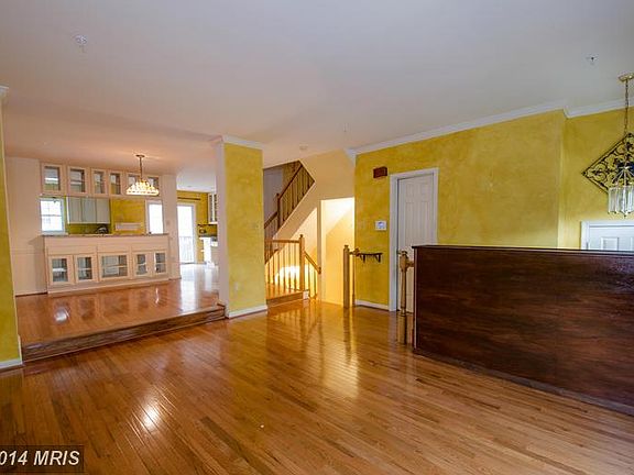 5th image of 10818 Torrance Dr