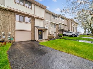 114 Rampart Ct, New Kensington, PA 15068