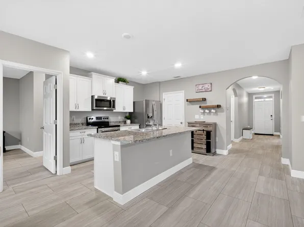 6109 NW Regent Street, Port St Lucie, FL 34983