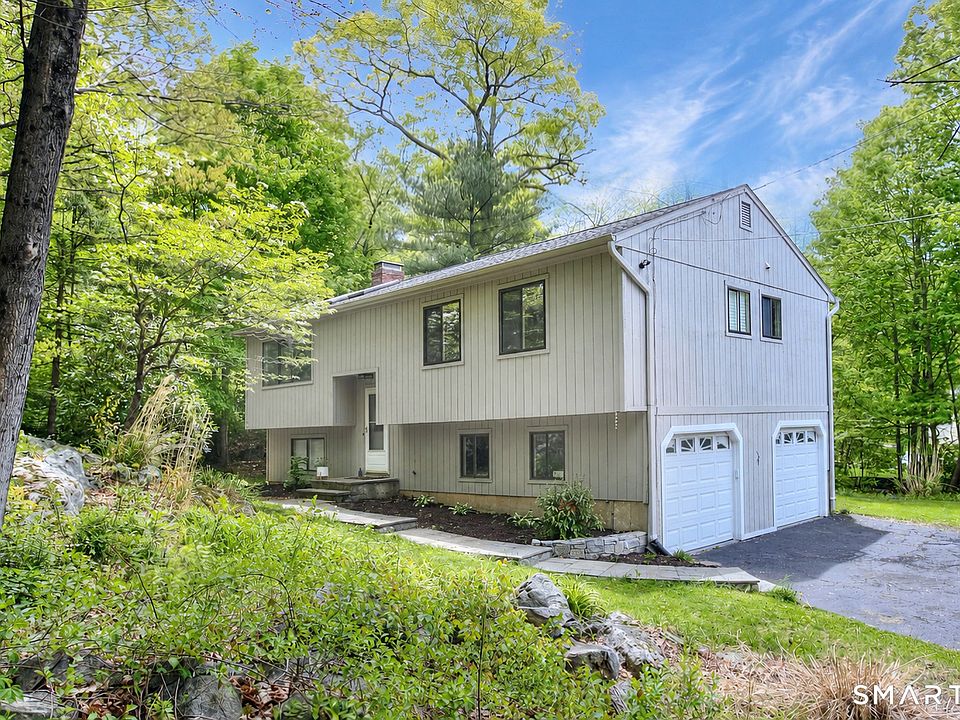 1st image of 518 Bennetts Farm Road