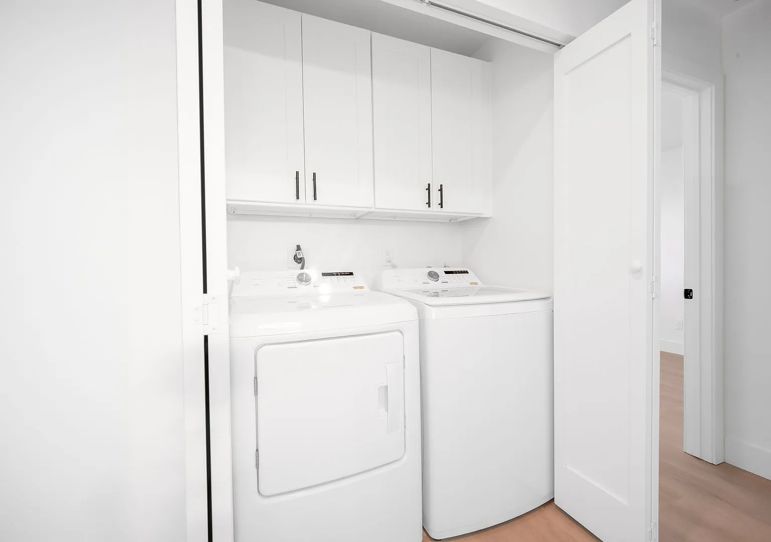 Brand New, Never-Lived-In 2BR/1BA Apartment in Clairemont Fully Remodeled — Photo 4