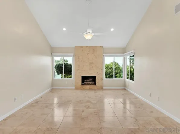 1509 Bobwhite Ln, El Cajon, CA 92020