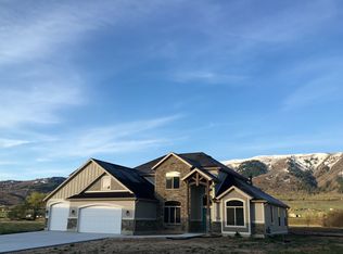 3827 N Rivers Edge Rd #19, Eden, UT 84310