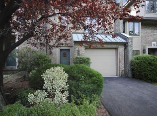 9 Fox Holw, Park Ridge, NJ 07656