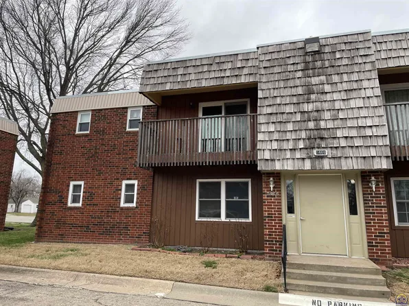 5466 SW 12th Ter APT 3, Topeka, KS 66604