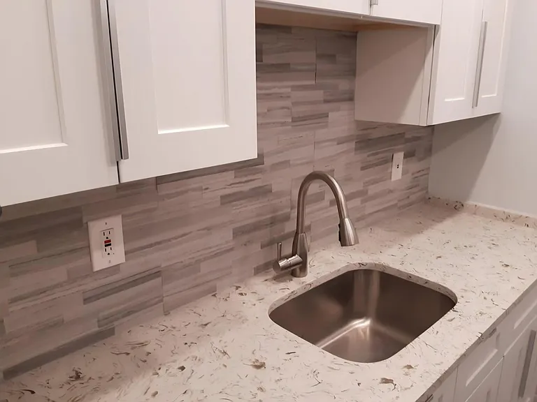 2100 NE 51st Ct #102 — Photo 3