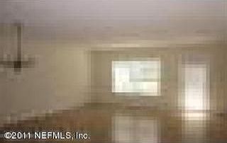 4th image of 1004 Black Cherry Dr N