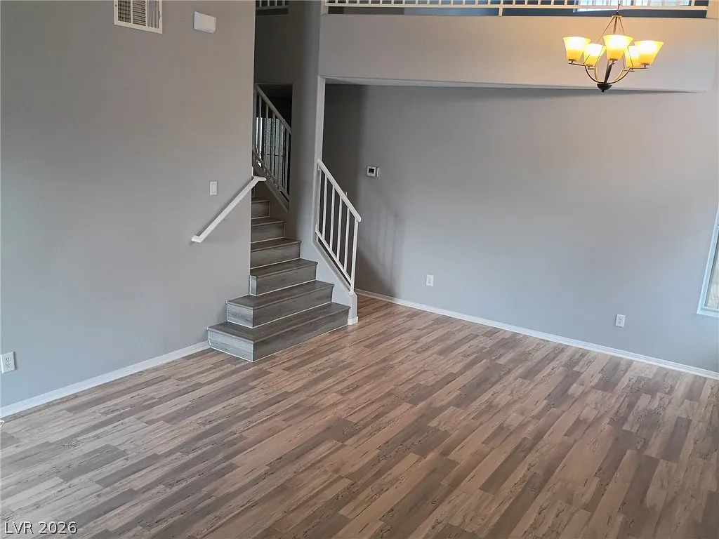 3 bed, 2.5 bath, 1702 sqft, $1,895 — Photo 3