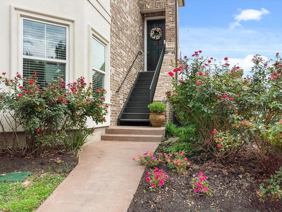 1st image of 4602 Regent Manor Dr