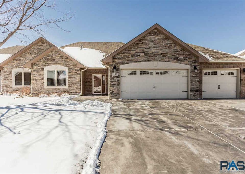 1st image of 5109 S River Park Pl