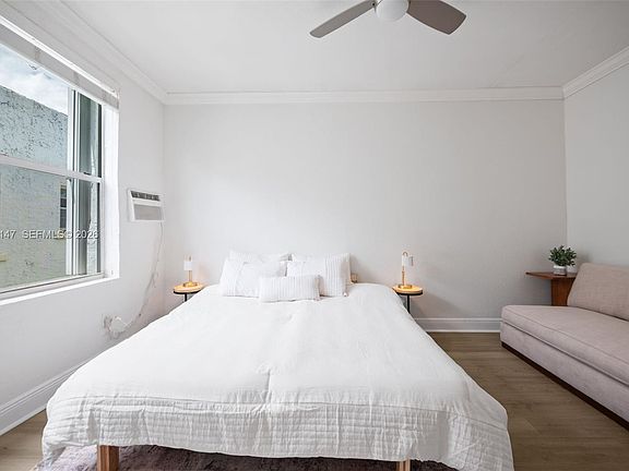 5th image of 119 Menores Ave APT 7A