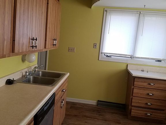 4th image of 635 Lynn Haven Ln