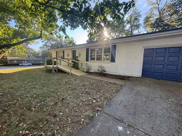 701 NW Range St, Blue Springs, MO 64015