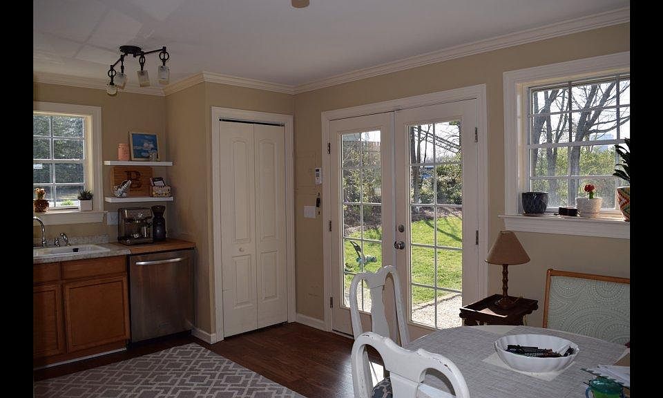 1st image of 201 Brewer Ln
