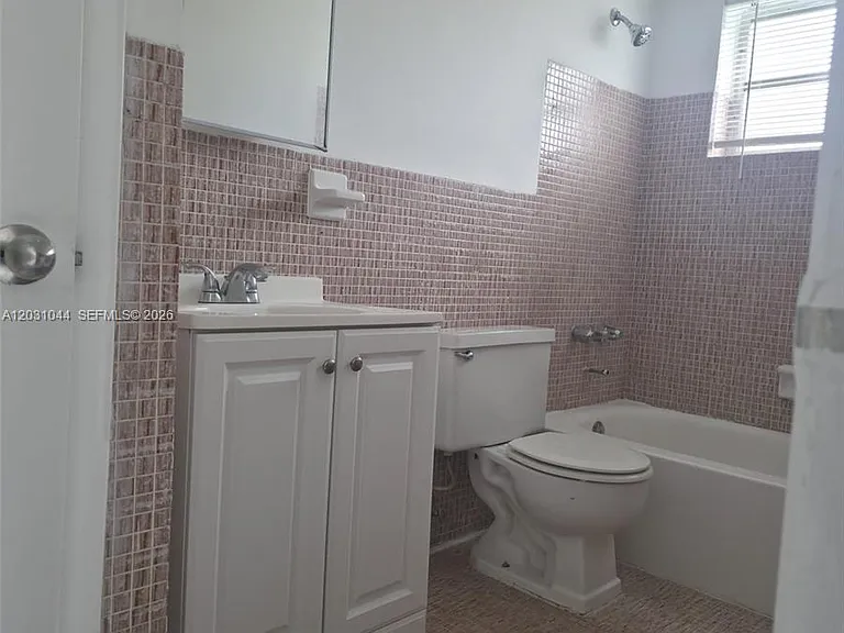1610 Liberty St #1 — Photo 19