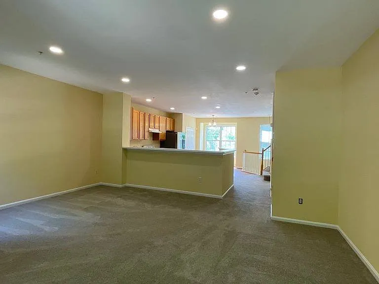 6125 White Marble Ct — Photo 9