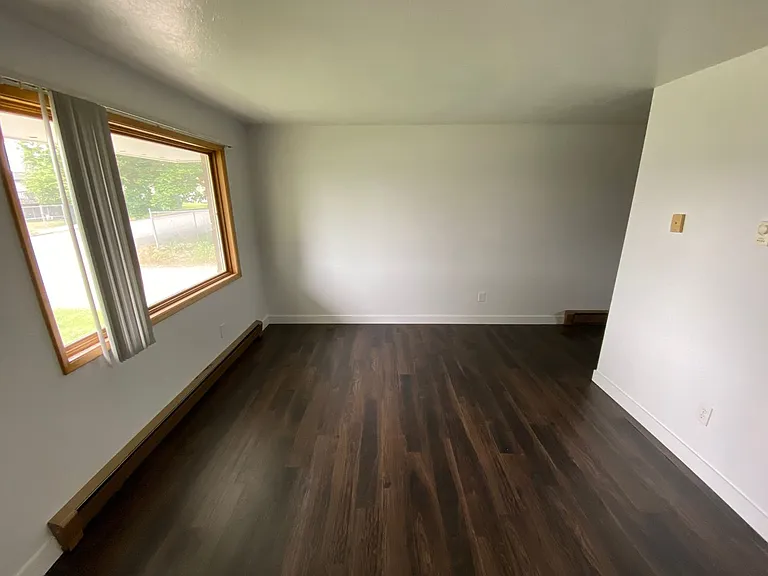 6503 N Atlantic St — Photo 2