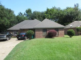 120 Northgate Dr, Canton, MS 39046