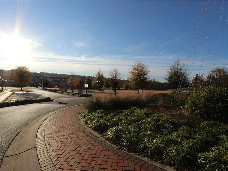 514 Clover Dr #4 — Photo 19