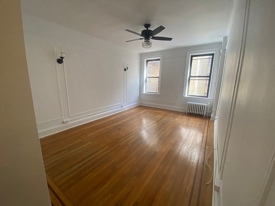 2nd image of 28-15 34th St #4E