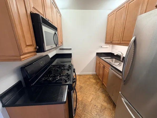 630 First Avenue image 10 of 20