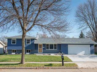 2300 N Linwood Ave, Appleton, WI 54914