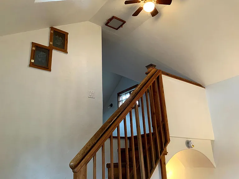 166 Monroe St — Photo 11