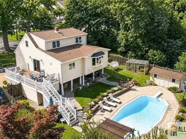 112 Tunison Rd, New Brunswick, NJ 08901