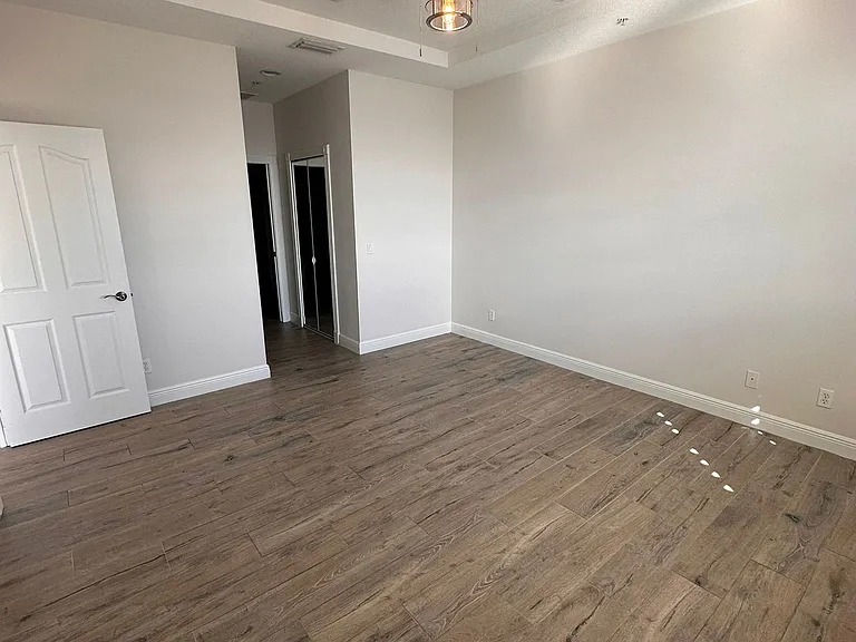 3702 NE Indian River Dr #201 — Photo 6