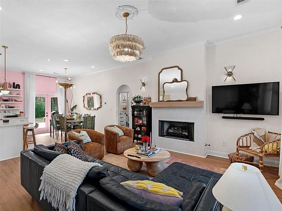 5th image of 701 Marks Rd