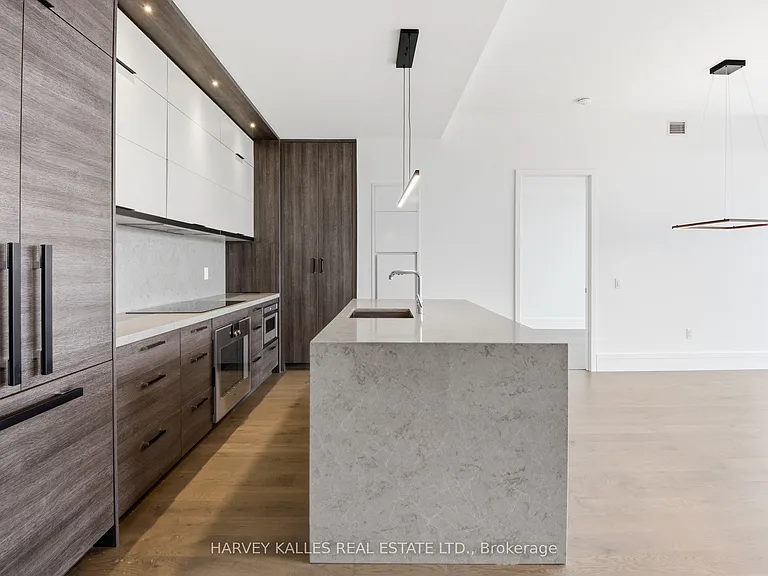 215 Lonsdale Rd #1602 — Photo 7
