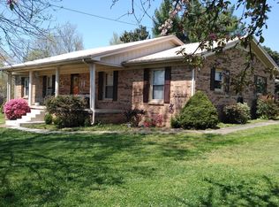 1710 Lance Dr, Lawrenceburg, TN 38464