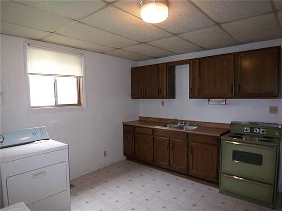 2nd image of 2111 Ringgold Ave