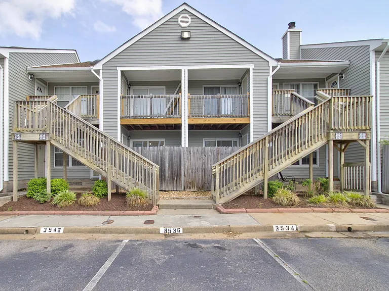 3536 Dublin Ct — Photo 1