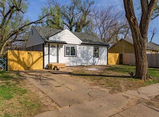 2026 N Piatt Ave, Wichita, KS 67214