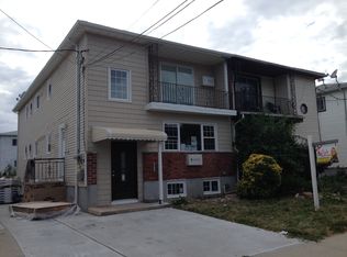 149-46 256 Street, rosdale, NY 11422