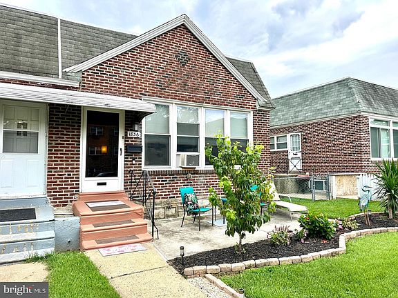 3rd image of 1836 Evarts St
