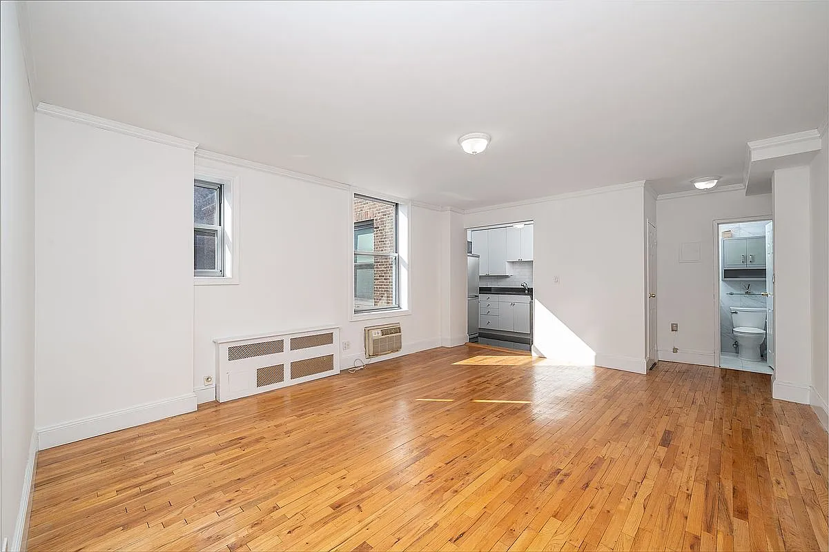 689 Fort Washington Ave APT 5D photo 1