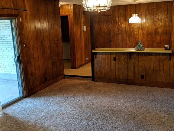 4th image of 908 Floradale Dr