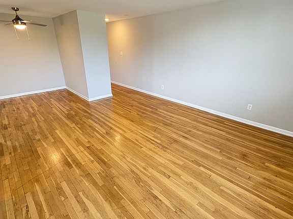 3rd image of 430 S Grand Blvd #Ma-e316