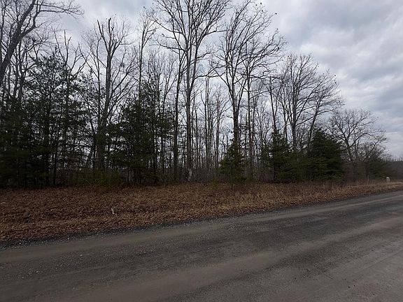 2nd image of 16R Stockton Bluffs Ln