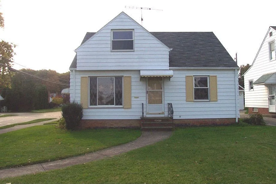 13490 Hathaway Rd photo 1