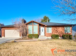 8534 S Grambling Way, Sandy, UT 84094