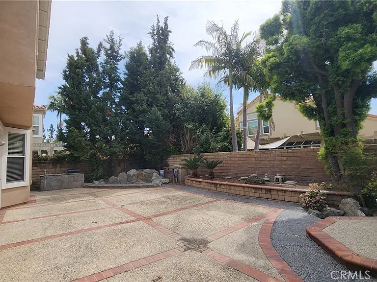 2162 Ventia — Photo 40