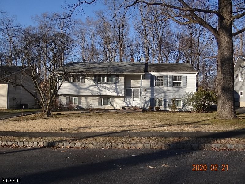 1st image of 77 Palmer Dr