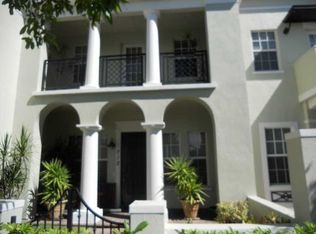 712 NW 83rd Pl, Boca Raton, FL 33487