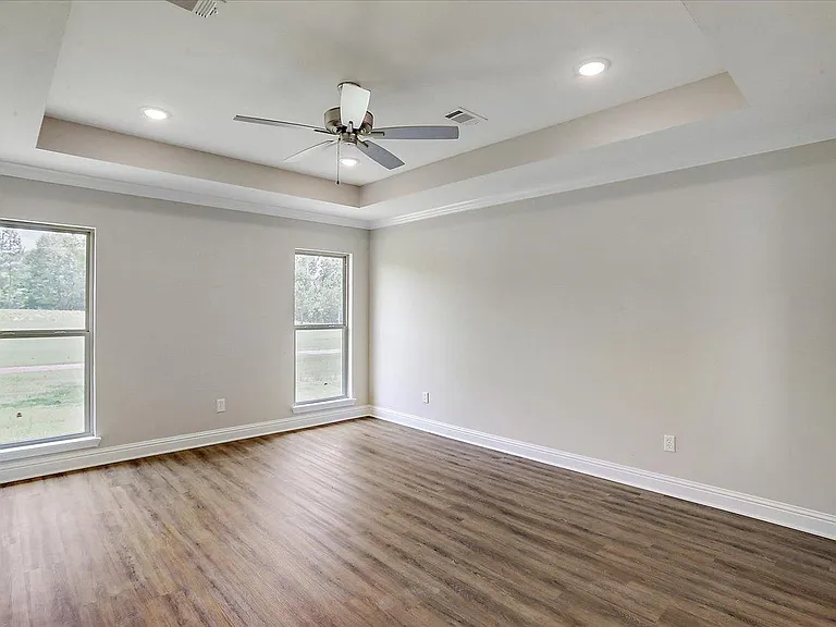 623 Westfield Dr — Photo 16