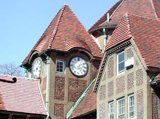 10 Station Sq APT R44, FOREST HILLS GARDENS, NY 11375