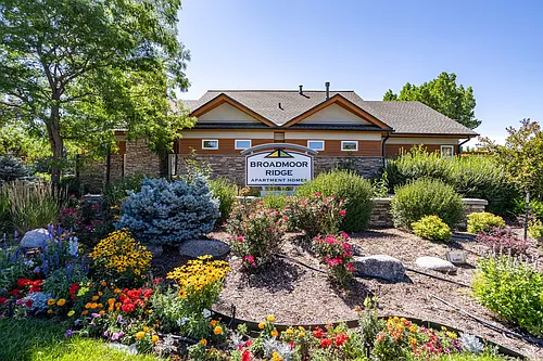 Broadmoor Ridge Photo 1